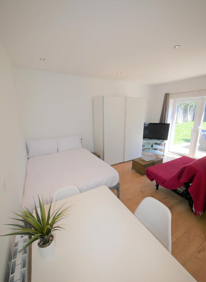 Turay Court Holiday Apartments Bournemouth Exteriör bild