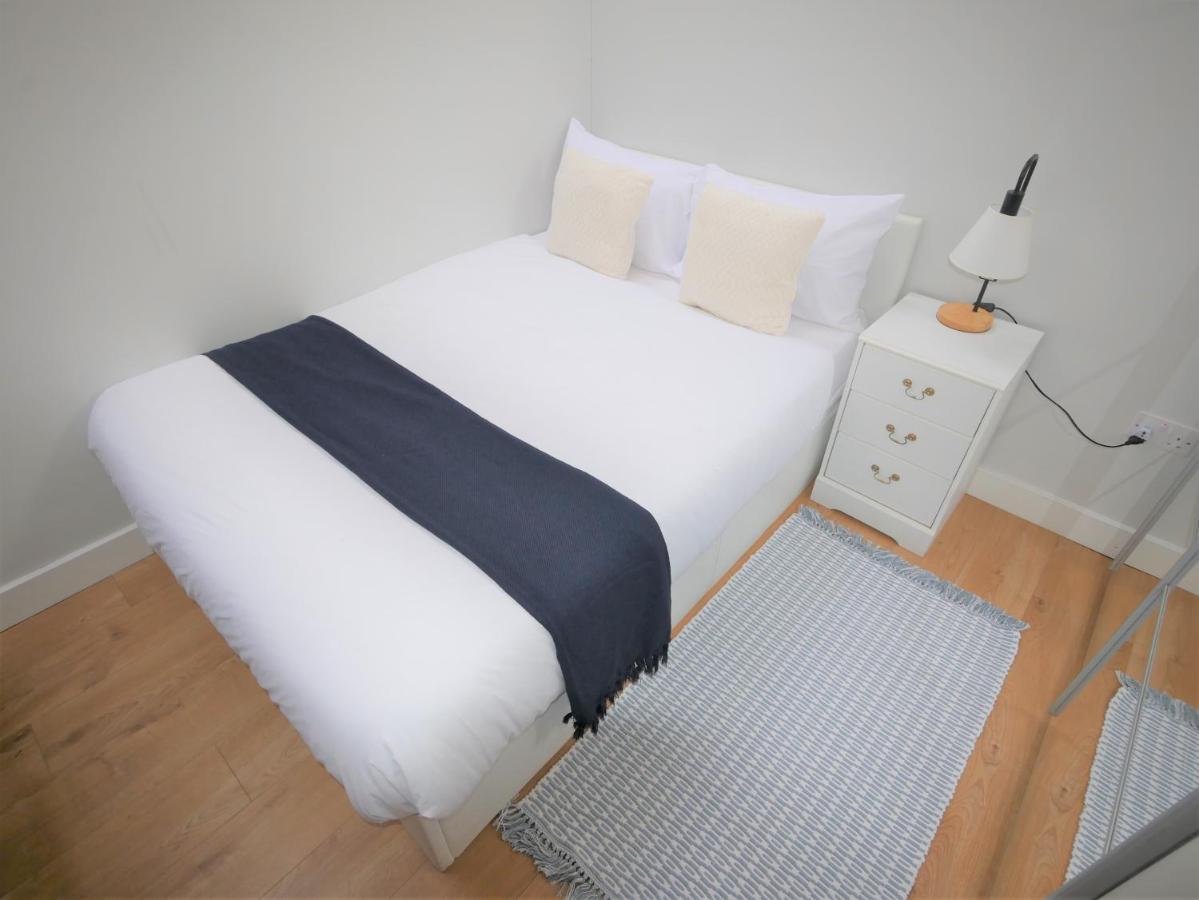 Turay Court Holiday Apartments Bournemouth Exteriör bild