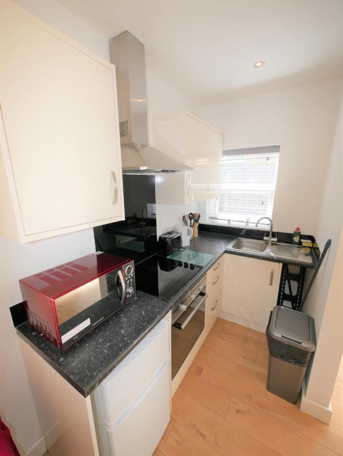Turay Court Holiday Apartments Bournemouth Exteriör bild