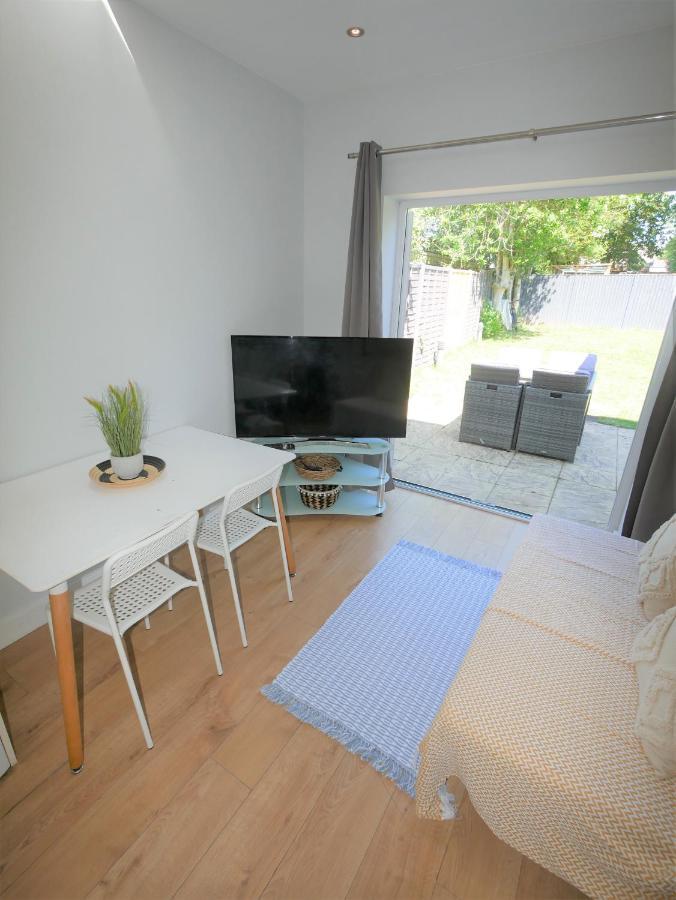 Turay Court Holiday Apartments Bournemouth Exteriör bild