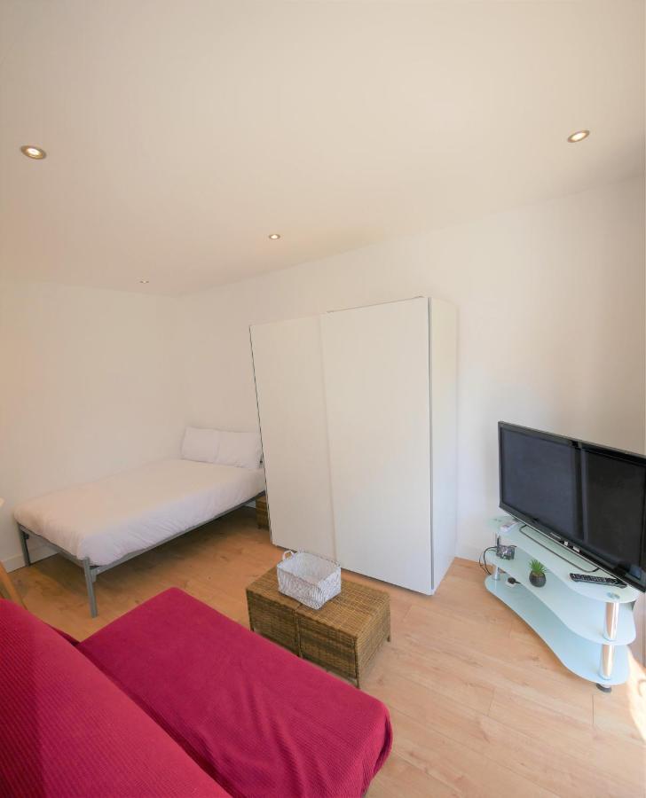 Turay Court Holiday Apartments Bournemouth Exteriör bild