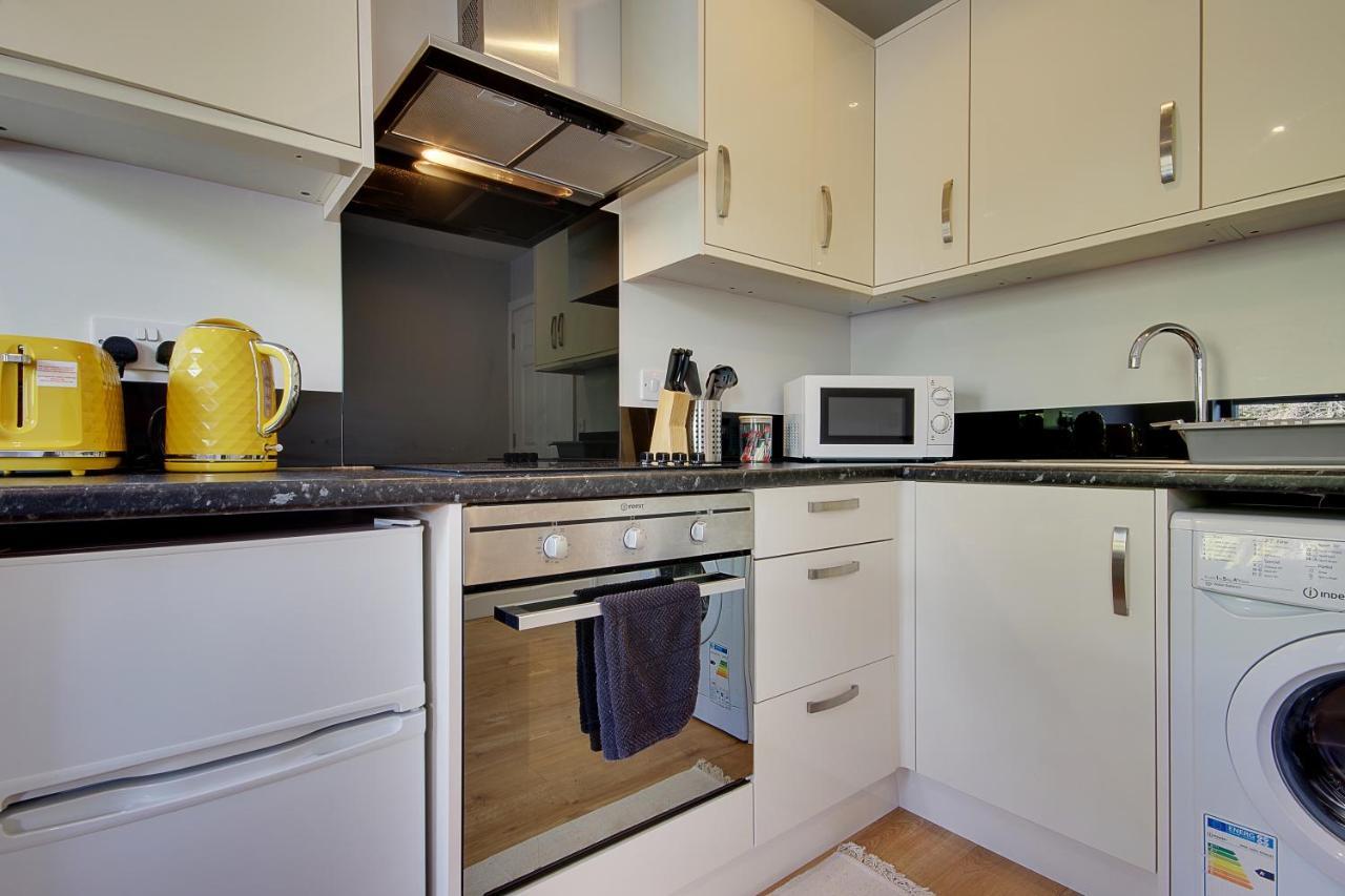 Turay Court Holiday Apartments Bournemouth Exteriör bild