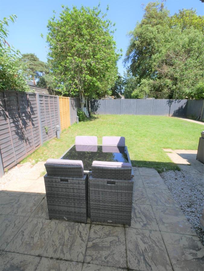 Turay Court Holiday Apartments Bournemouth Exteriör bild