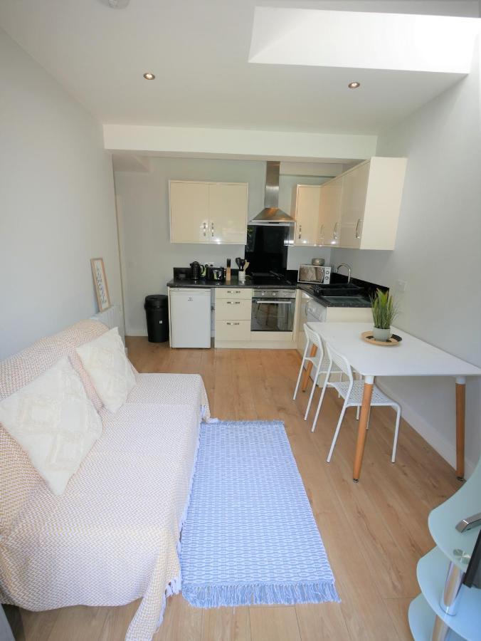 Turay Court Holiday Apartments Bournemouth Exteriör bild