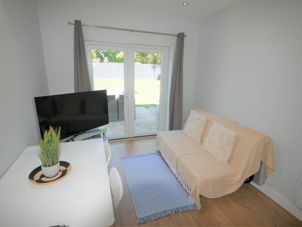 Turay Court Holiday Apartments Bournemouth Exteriör bild